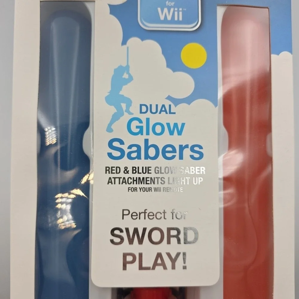 DUAL GLOW SABERS RED & BLUE FOR WII BY DREAMGEAR BRAND NEW